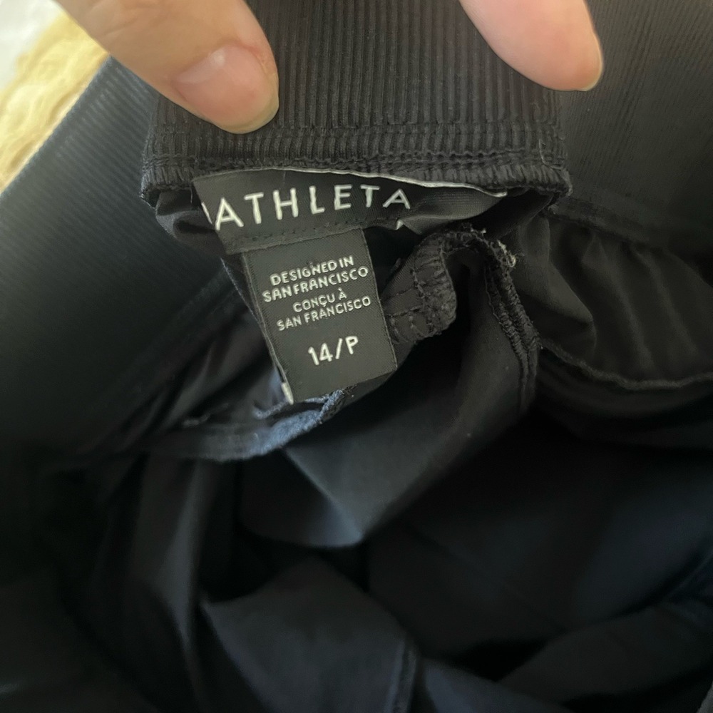 Athleta Black Cropped Pants - Picture 5 of 6